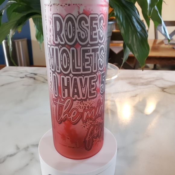 I have 5 fingers the middle one's for you 20oz Gradient Red Glass Tumbler 🎉sale - Picture 10 of 13